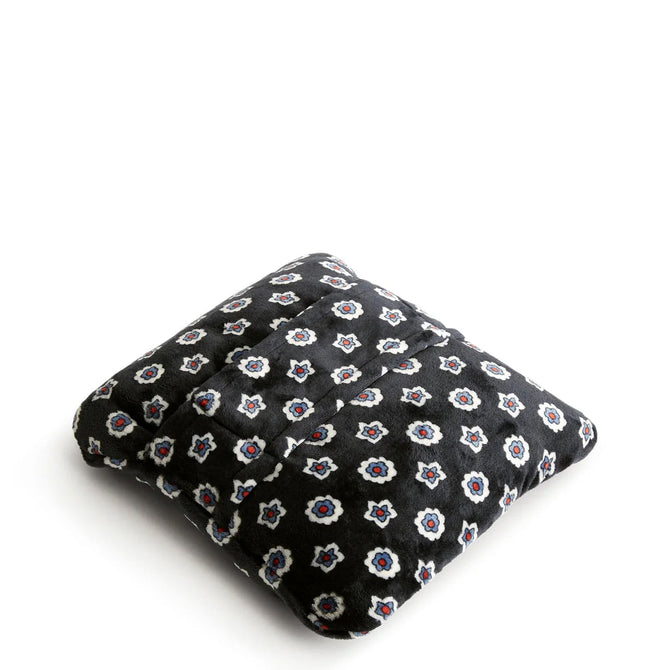 variant:42984170913837 Vera Bradley Plush Travel Blanket - Mini Flower Dot Black