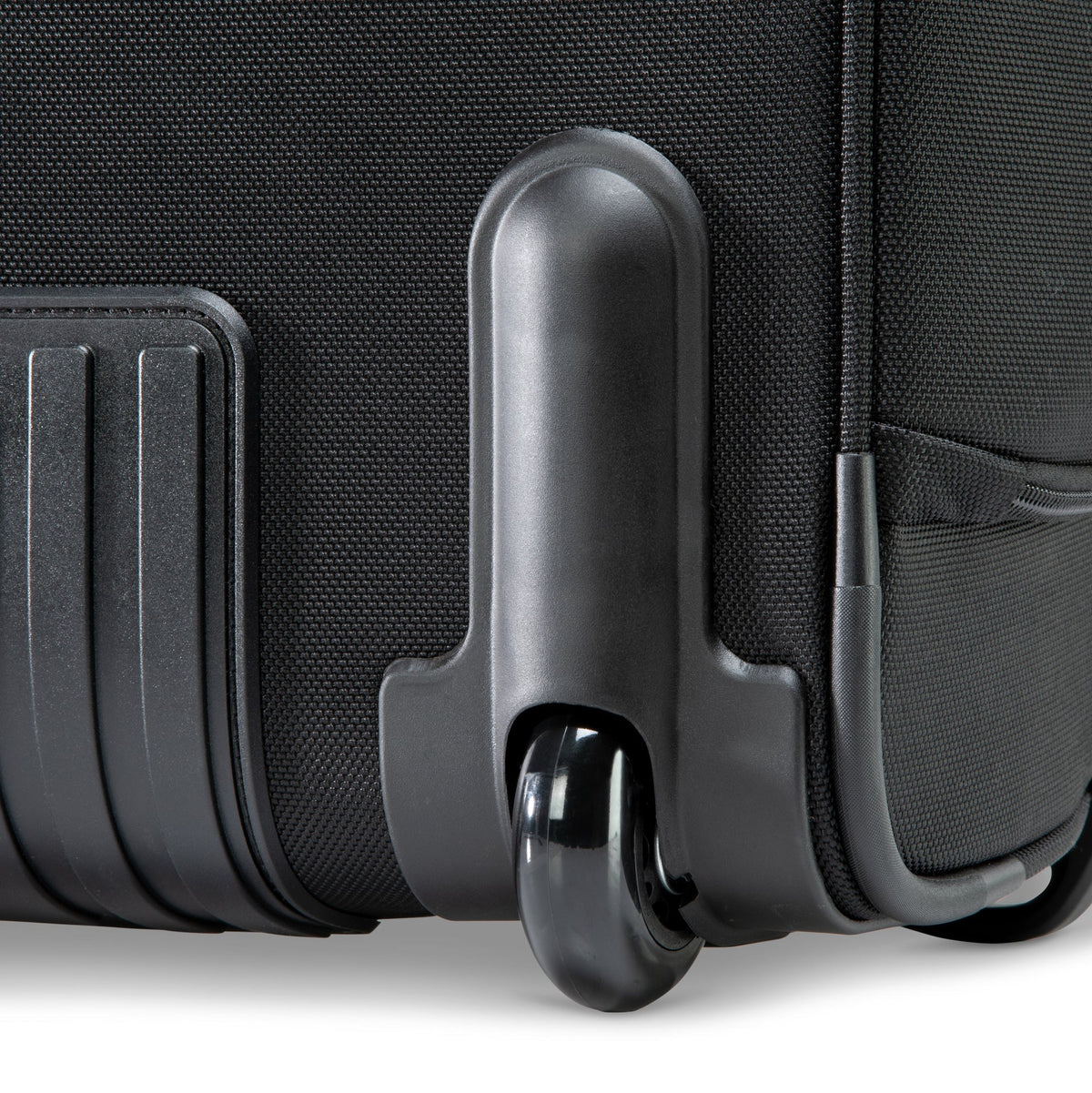 Flight Essentials Softside 16" Wheeled Boarding Bag