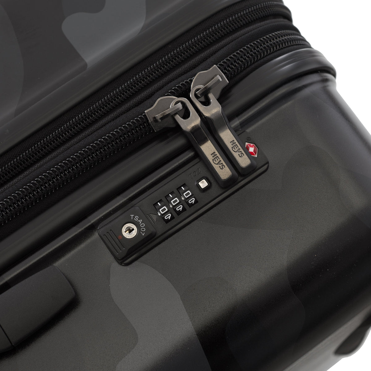 variant:43392578158784 Camo 26" Hardside Medium Checked Luggage Black Camo