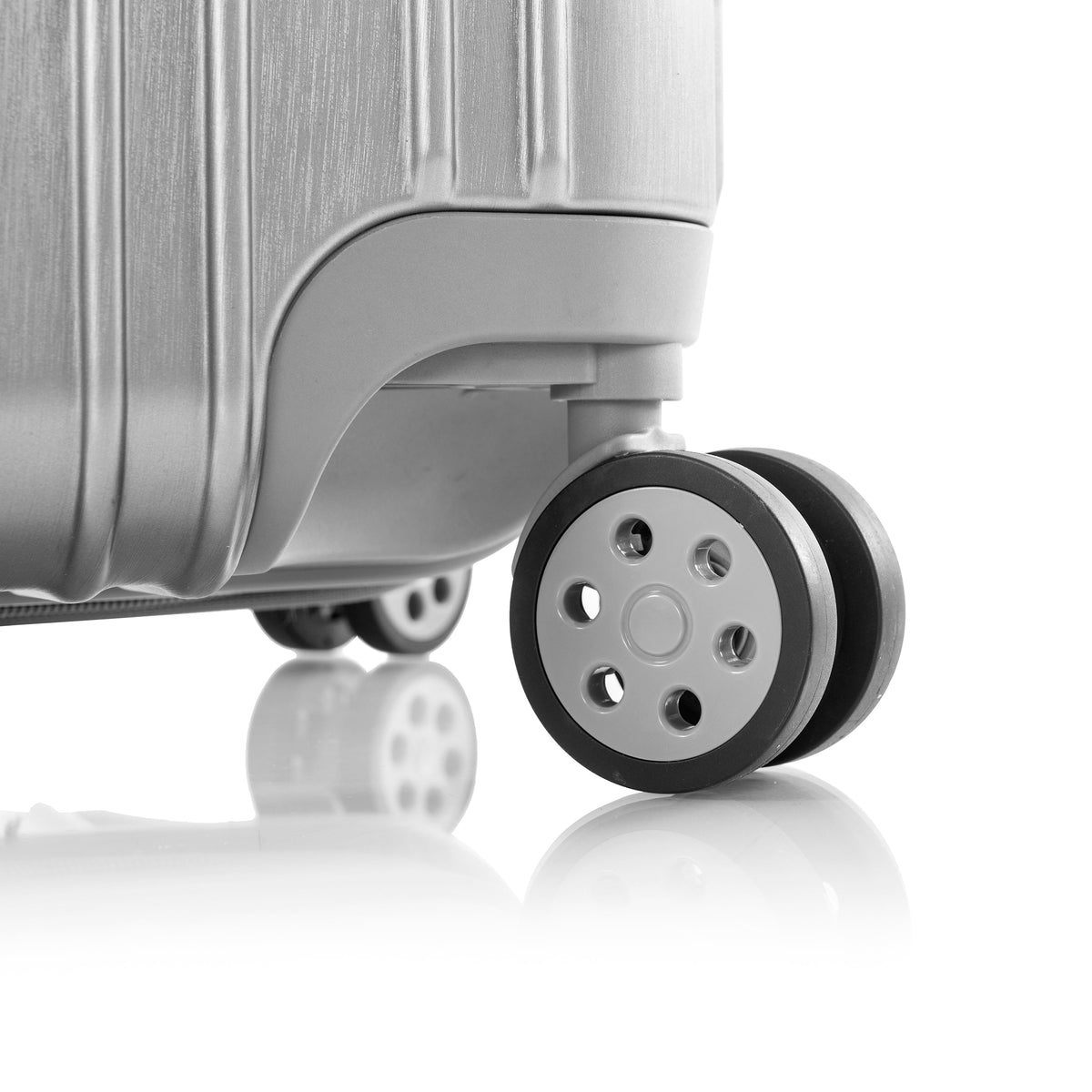 variant:46559604408512 Xtrak Hardside 26" Medium Checked Luggage silver